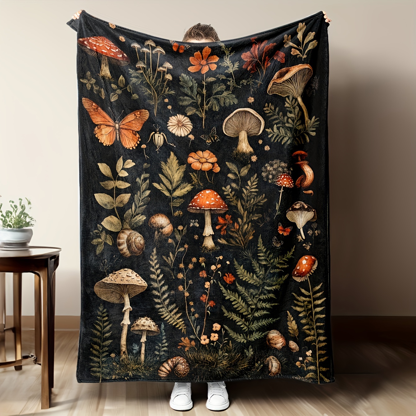 Vintage Mushroom & Floral Flan - огляд і ціна Christmas Throw Blanket
