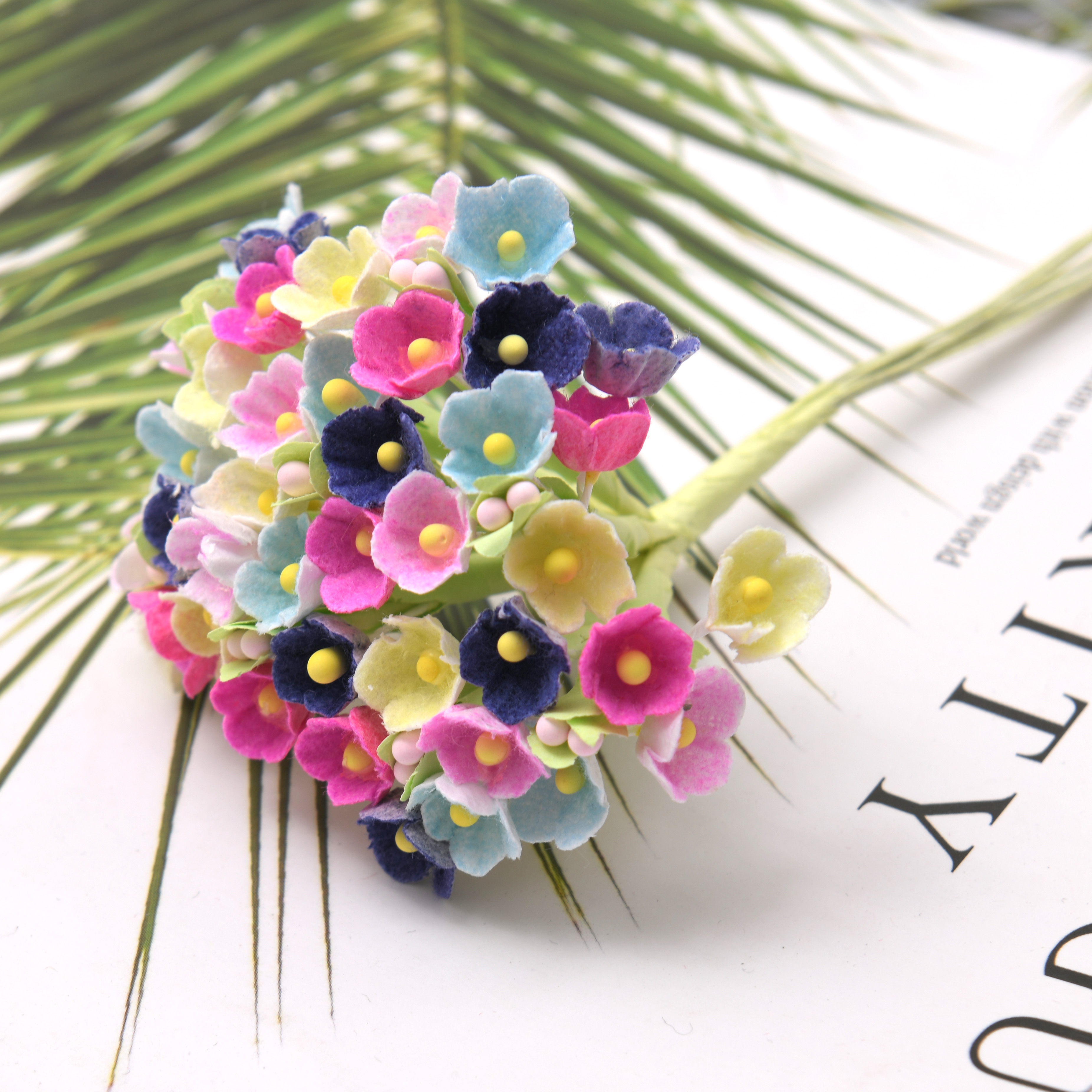8pcs/1bunch Mini Paper Rose Fl - огляд і ціна Christmas Wreath Fake