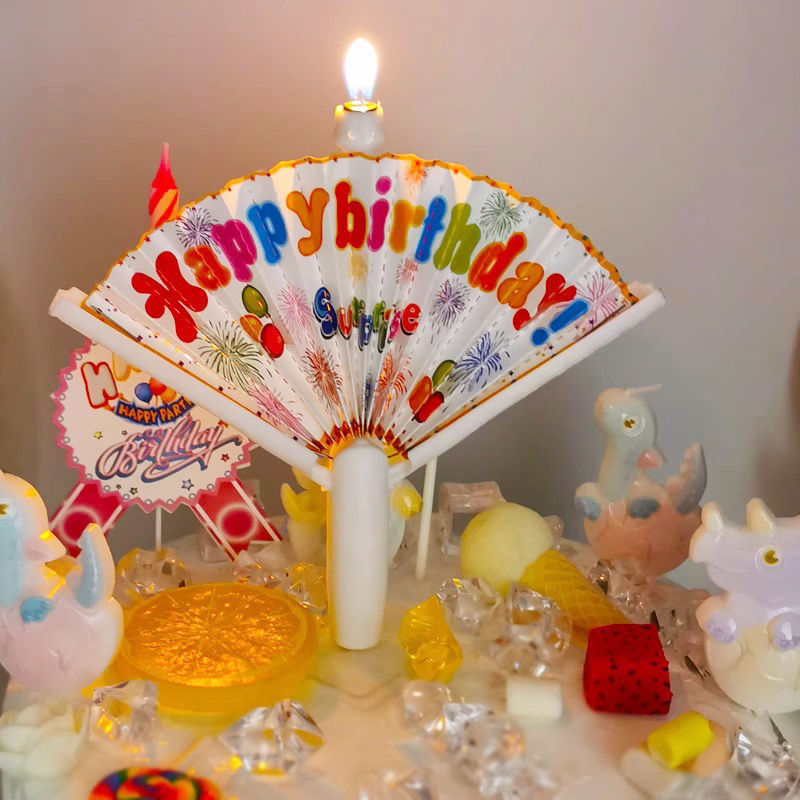 Vibrant Multi Color Automatic  - огляд і ціна Holiday Candle Set